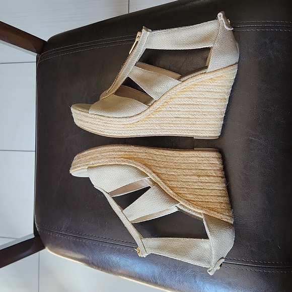 Michael Kors MK Espadrille/Linen Platform Wedge Zip Sandals - Picture 8 of 15